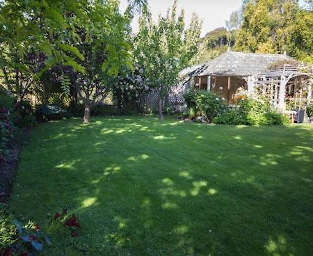 The Summerhouse, Ideal Akaroa Location. Appartement Buitenkant foto